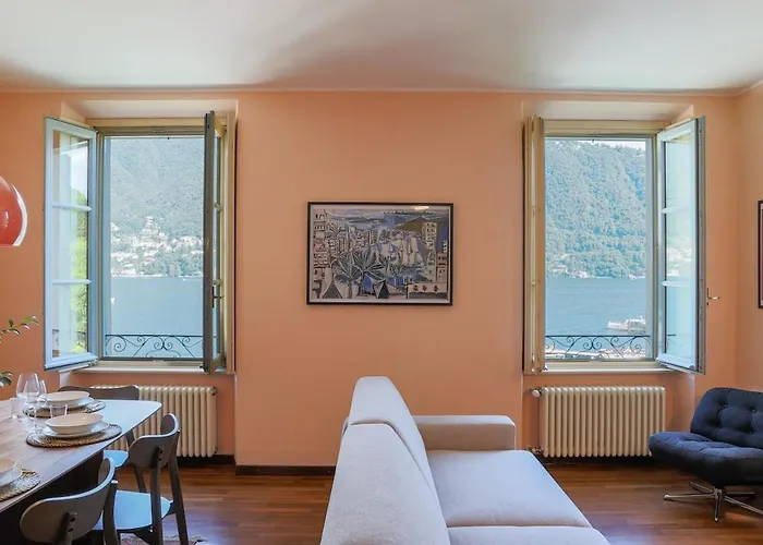 In Riva Daire Cernobbio