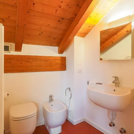 In Riva 公寓 切尔诺比奥